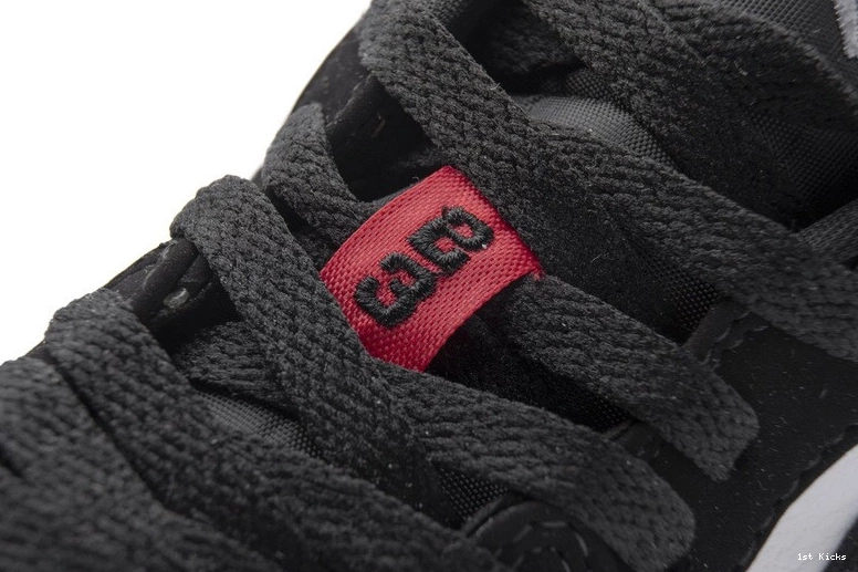 Black Low Jordan Toe 553558-116  1 0204